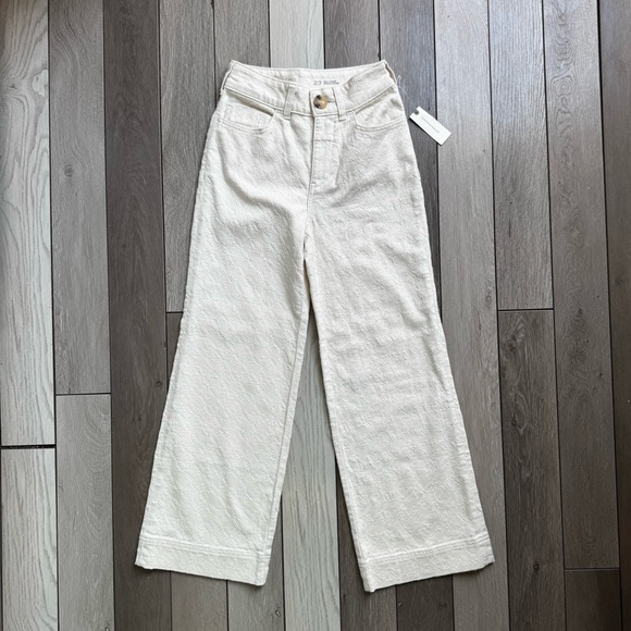 Anthropologie Pilcro The Skipper Cream Textured Crop Wide Leg Pant | Size: 23 - Picture 1 of 9